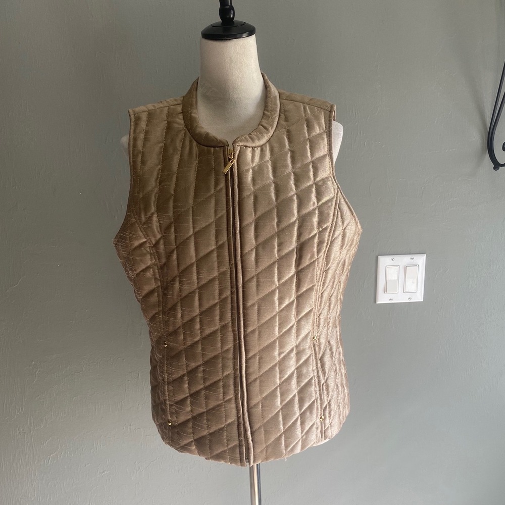 Kasper Women Champagne Gold Quilted Puffer Vest Detachable Faux Fur Collar XL